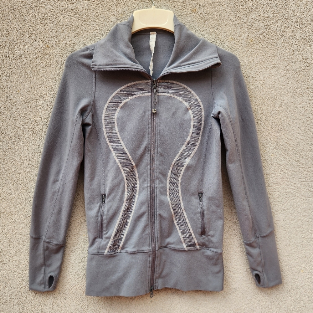 LULULEMON Women's In Stride Jacket Size 6 Gray Wee Stripe Activewear Workout - Picture 1 of 12